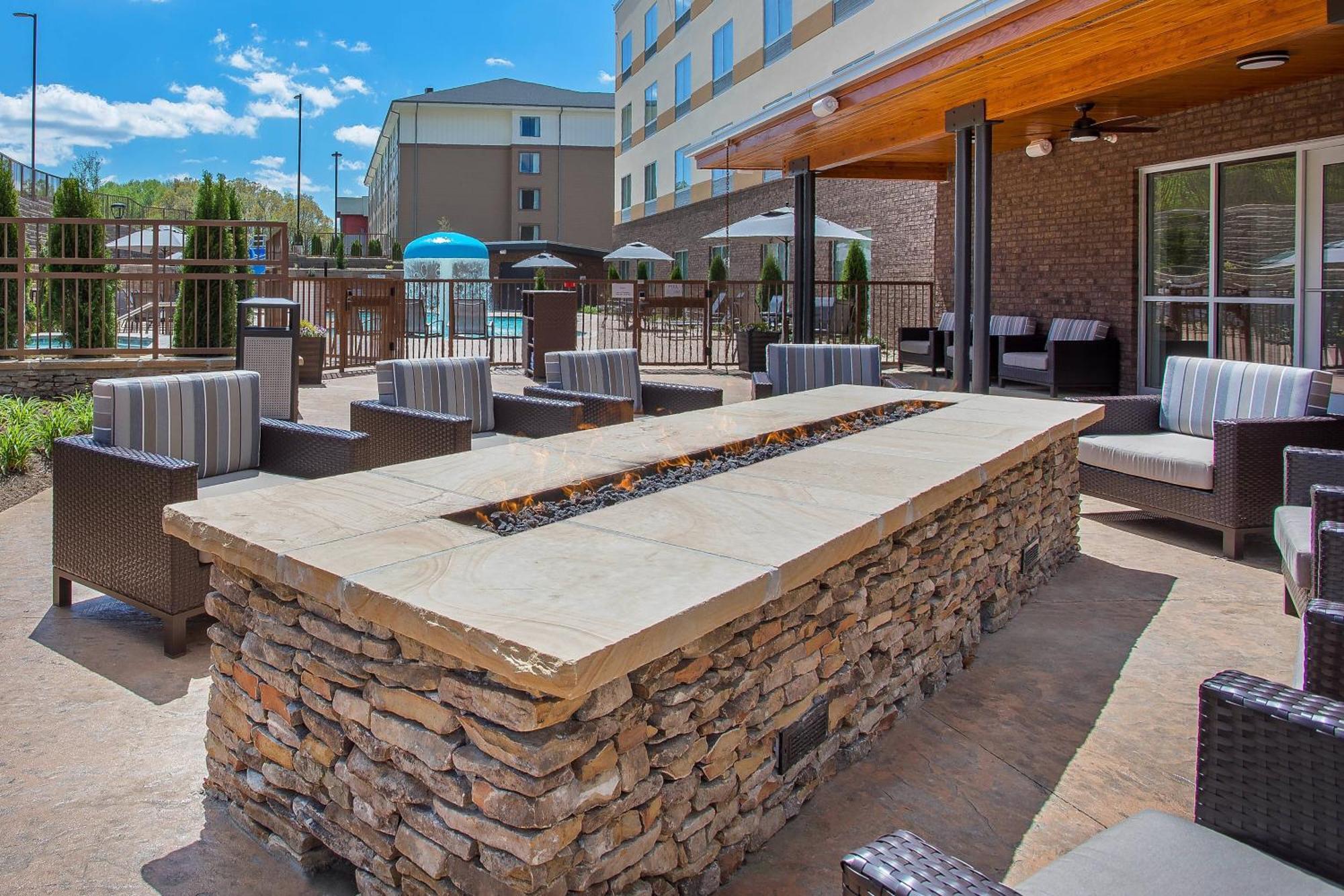 Hotel Fairfield & By Marriott Pigeon Forge